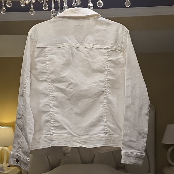 Calvin Klein Women's White Jean Jacket EUC - Picture 5 of 15
